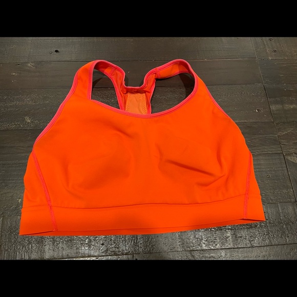 Athleta Hustle Sports Bra - Picture 1 of 4